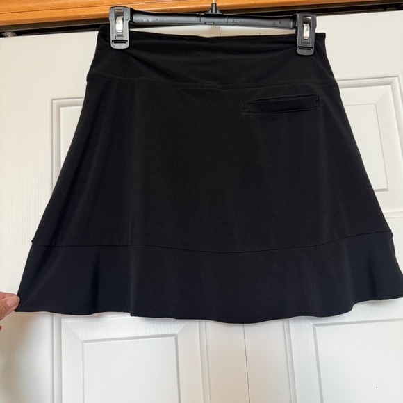 Golftini women black golf skort - Picture 3 of 7